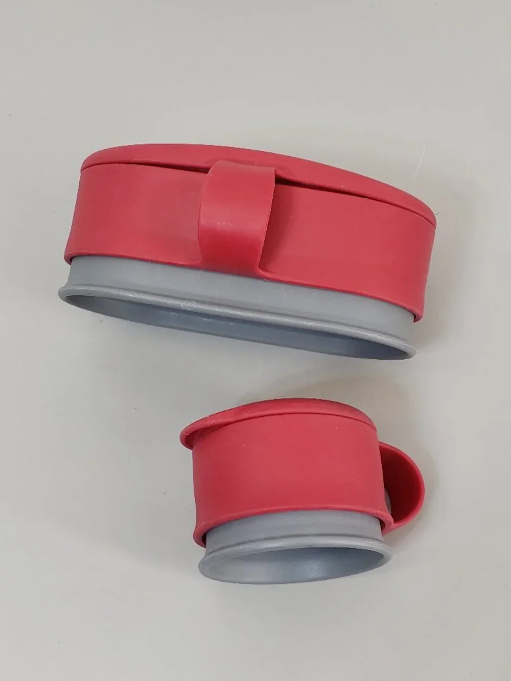 Lot of 2 Copco Bag Cap Reusable Snap Lid Bag Top - 1 large, 1 small - Red Gray